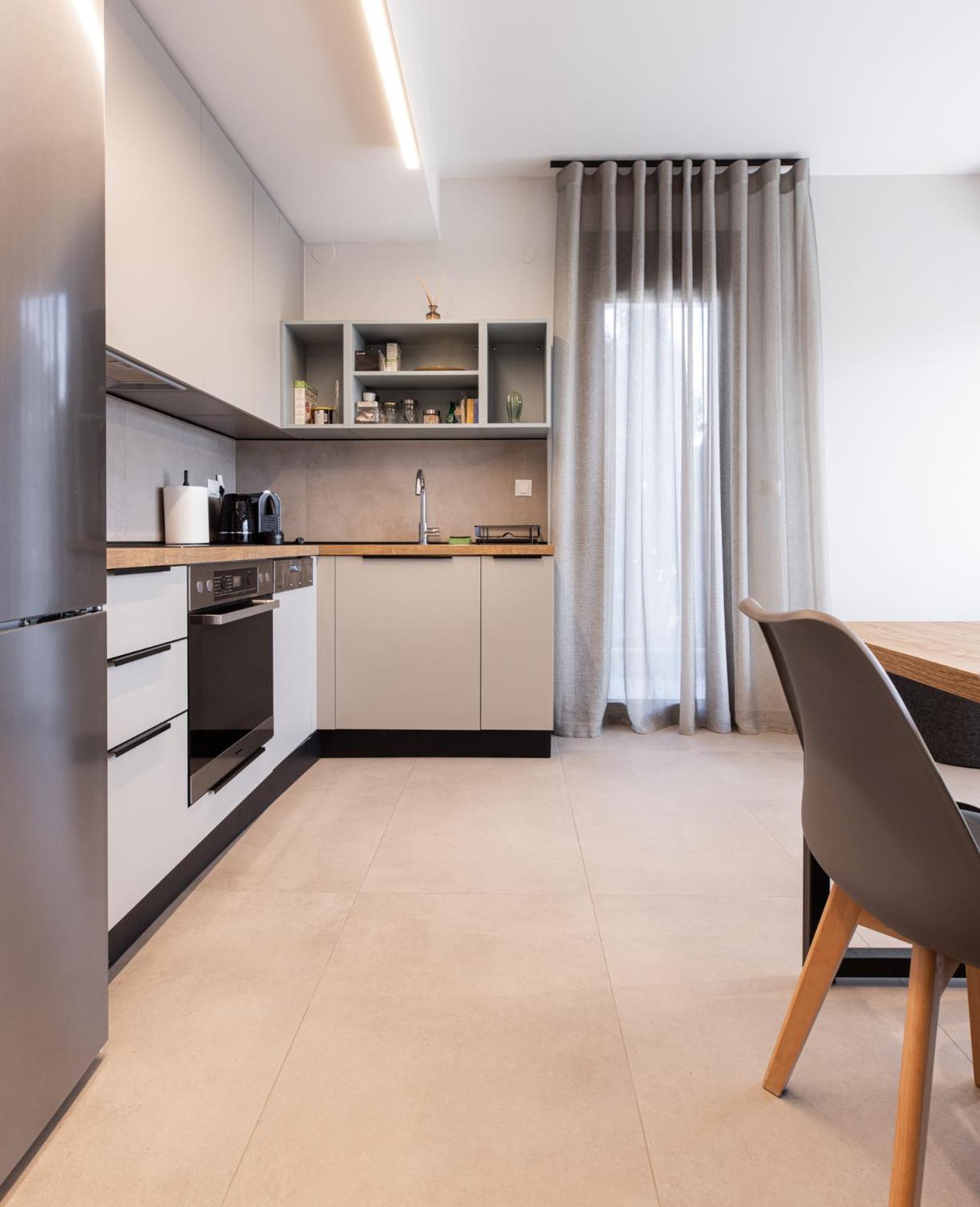 Cozy Apartment In Kalamaria, Thessaloníki Exteriör bild