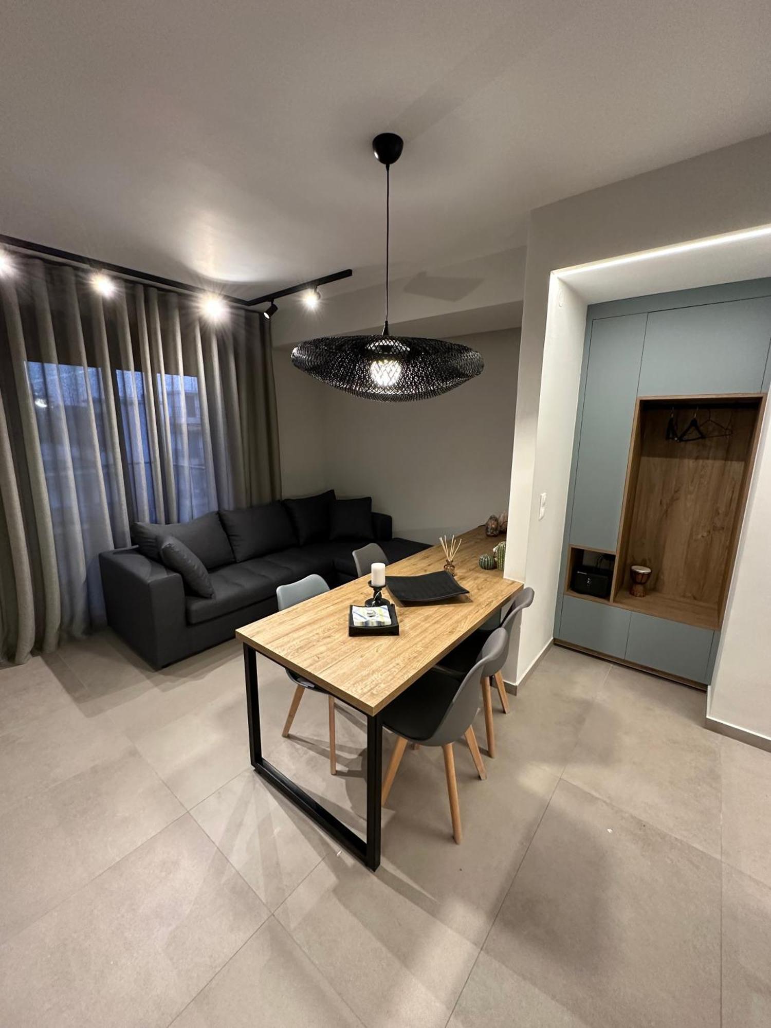 Cozy Apartment In Kalamaria, Thessaloníki Exteriör bild